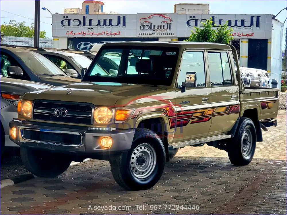 تويوتا لاندكروزر شاص غمارتين 2013, السيادة للسيارات - JTFBU71J1D4701357