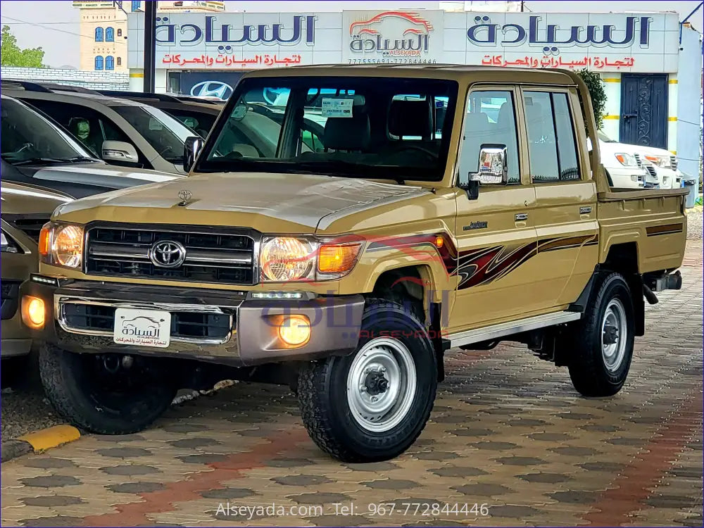 تويوتا لاندكروزر شاص غمارتين 2014, السيادة للسيارات - JTFBU71J7E4703910