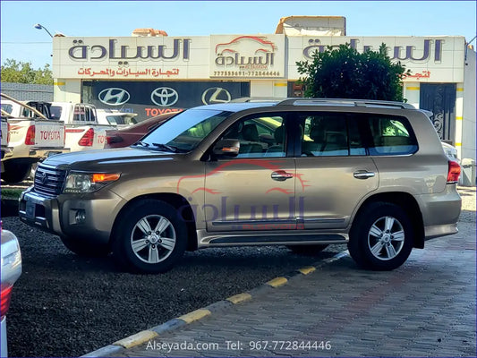 تويوتا لاندكروزر صالون 2012, السيادة للسيارات - JTMHU09JXC4054213
